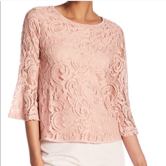 Adrianna Papell Tops - Adrianna Papell lace top 3/4 length sleeves
